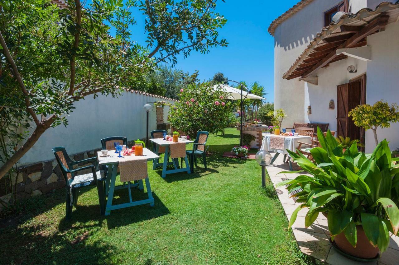 Le Quattro Mura Bed & Breakfast Pula Exterior foto